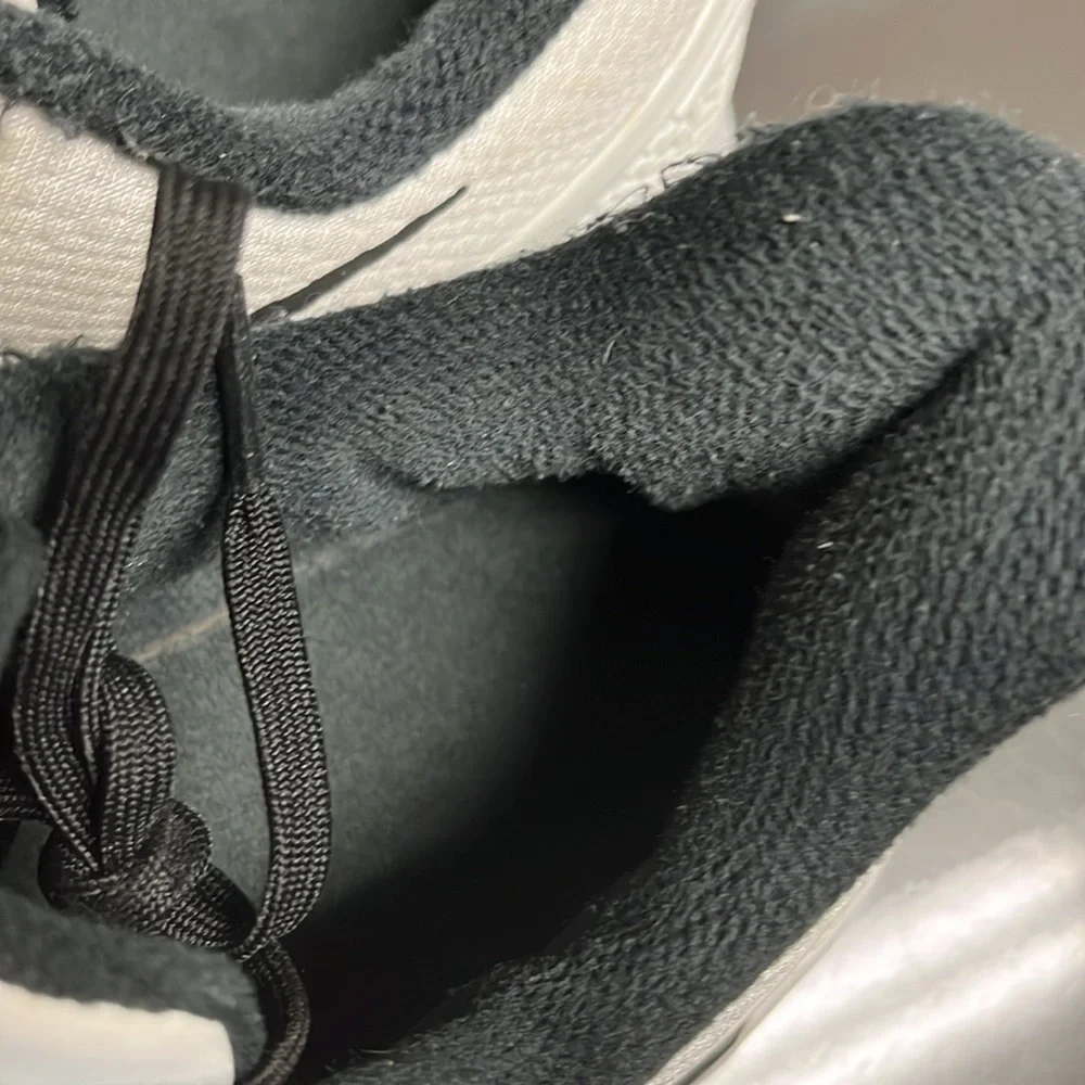 Use Kobe - Picture 5 of 5